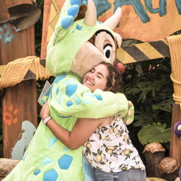 Meet your Posher, Pamela - Picture 1 of 1